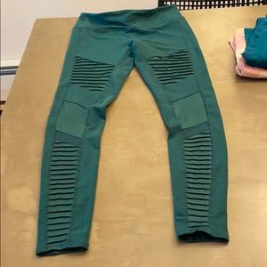 Alo moto leggings